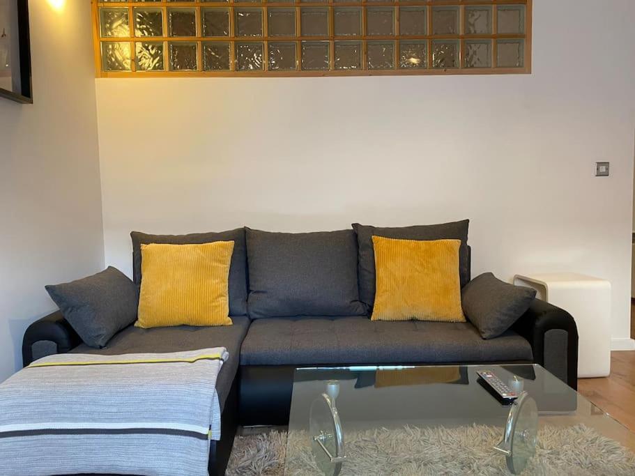 Stunning One B/R Apartment - City Centre Leeds  Exterior photo