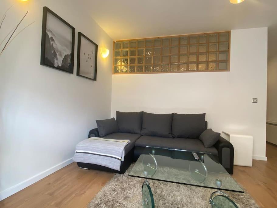 Stunning One B/R Apartment - City Centre Leeds  Exterior photo